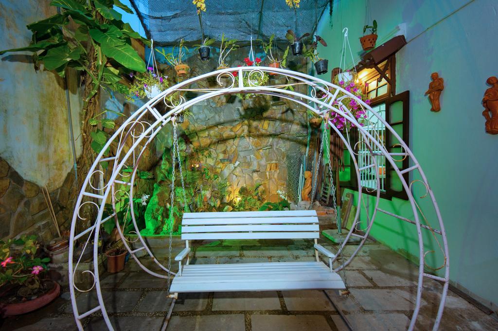 Royal Homestay Хойан Экстерьер фото